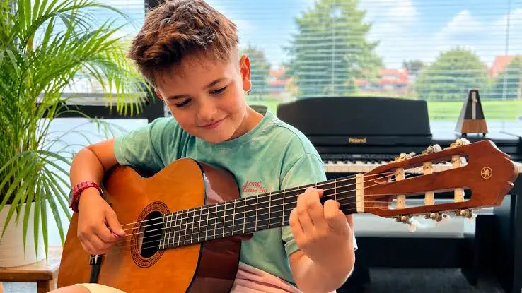 Kinderen gitaarles